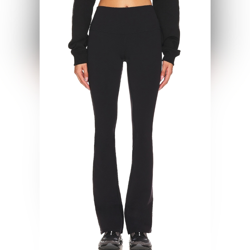 Airbrush High Waist Bootcut Legging in Black